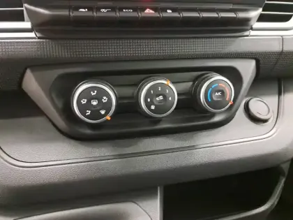 Photo 35 Renault Trafic  FGN L1H1 2800 KG BLUE DCI 130