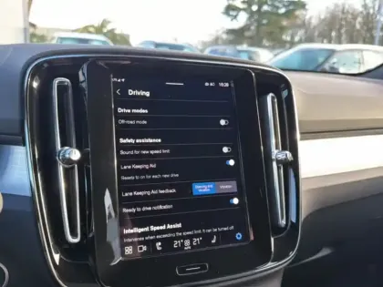 Photo 25 Volvo Xc40  B3 163 ch DCT7