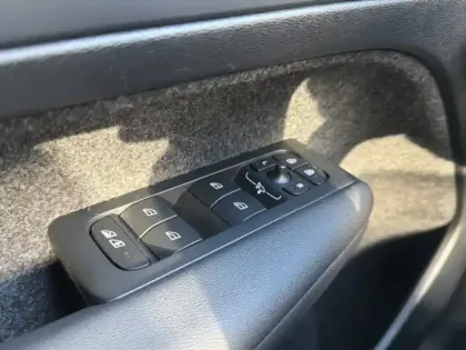 Photo 14 Volvo Xc40  B3 163 ch DCT7