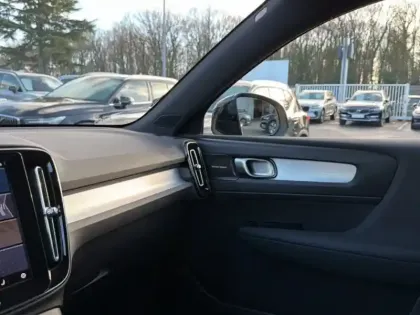 Photo 33 Volvo Xc40  B3 163 ch DCT7