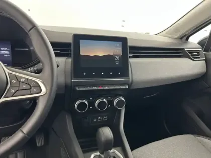 Photo 20 Renault Clio  E-Tech full hybrid 145 ch GSR2