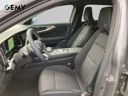 Photo 8 Renault Austral  E-Tech full hybrid 200 GSR2