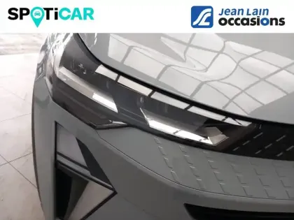 Photo 15 Renault Captur  E-Tech full hybrid 160 ch