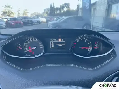 Photo 20 Peugeot 308  PureTech 130ch S&S EAT8