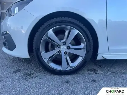 Photo 11 Peugeot 308  PureTech 130ch S&S EAT8