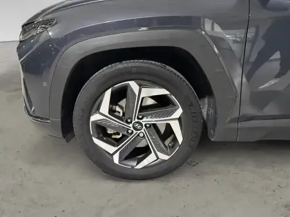 Photo 8 Hyundai Tucson  1.6 T-GDI 230 Hybrid BVA6