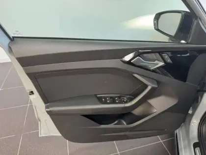 Photo 8 Audi A1  Sportback 30 TFSI 116 ch S tronic 7