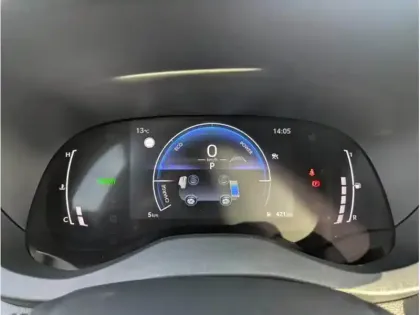 Photo 18 Toyota Yaris Hybride 130H 2WD DESIGNPACKCARGO MY25 C