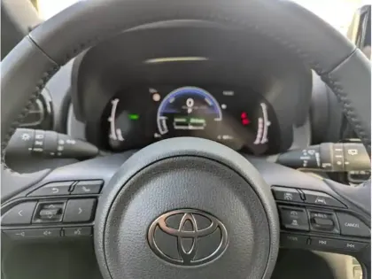 Photo 17 Toyota Yaris Hybride 130H 2WD DESIGNPACKCARGO MY25 C