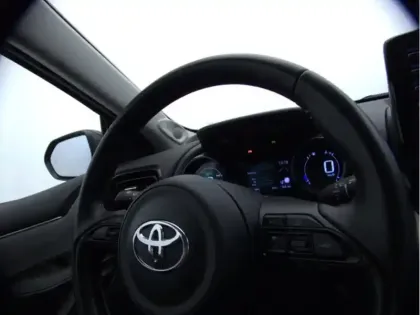 Photo 9 Toyota Yaris Hybride 116h Iconic Techno