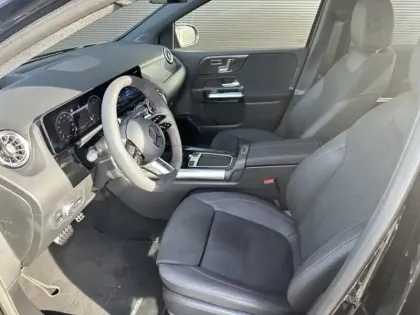 Photo 11 Mercedes Classe B 200 d AMG Line