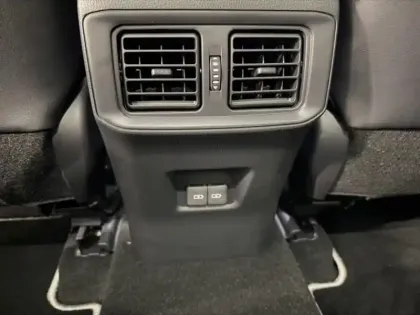 Photo 10 Toyota Rav4 Hybride 2WD 183ch Lounge HYBRID 218CH LO