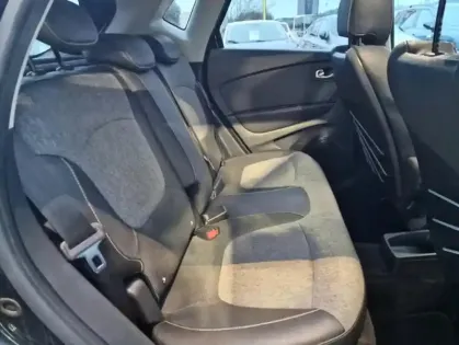 Photo 22 Renault Captur Intens TCe 130 FAP