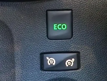 Photo 11 Renault Captur Intens TCe 130 FAP