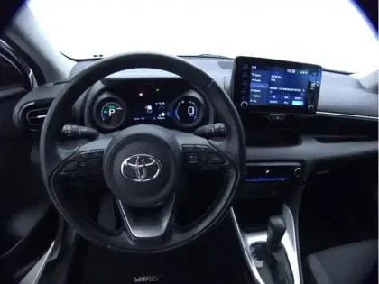 Photo 11 Toyota Yaris Hybride 116h Design