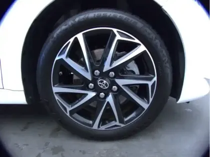 Photo 10 Toyota Yaris Hybride 116h Design