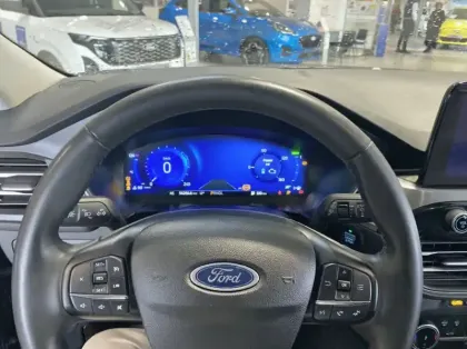 Photo 6 Ford Kuga 2.5 Duratec 190ch FHEV E85 Titanium BVA