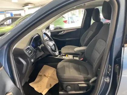 Photo 9 Ford Kuga 2.5 Duratec 190ch FHEV E85 Titanium BVA