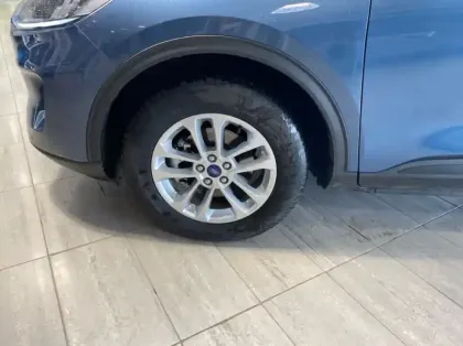 Photo 13 Ford Kuga 2.5 Duratec 190ch FHEV E85 Titanium BVA