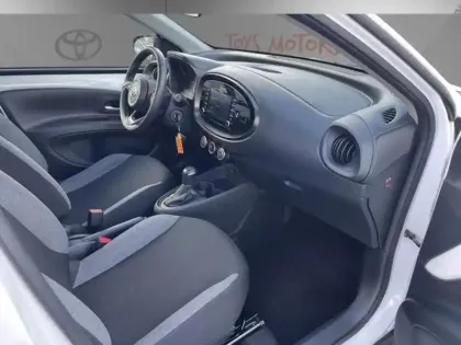 Photo 13 Toyota Aygo 1.0 VVT-i 72 Dynamic S-CVT