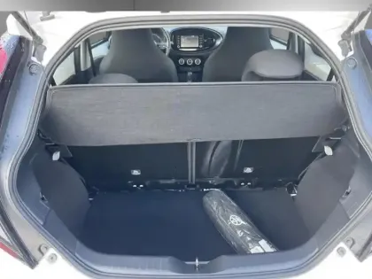 Photo 15 Toyota Aygo 1.0 VVT-i 72 Dynamic S-CVT