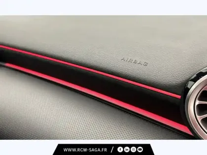 Photo 20 Mercedes Classe A 200 d AMG Line