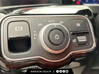 Photo 23 Mercedes Classe A 200 d AMG Line