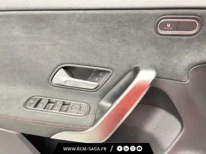 Photo 19 Mercedes Classe A 200 d AMG Line