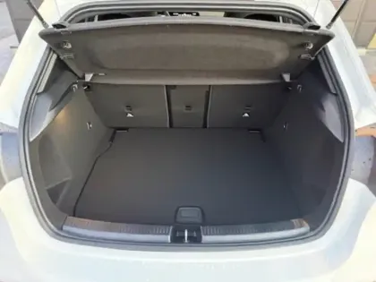 Photo 7 Mercedes Classe A 200 d AMG Line