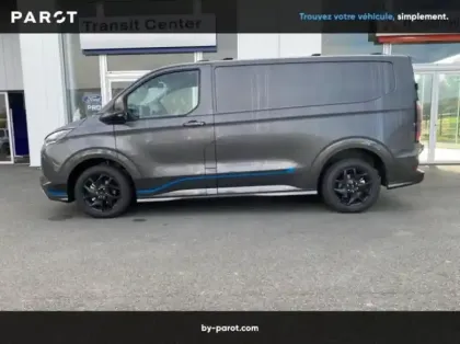Photo 21 Ford Transit Custom Fg 340 L1H1 Electrique 160 kW 218ch Sport
