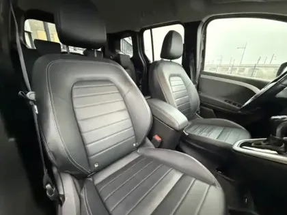 Photo 12 Mercedes Classe T 180 d PROGRESSIVE Standard