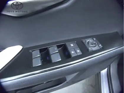 Photo 7 Lexus UX 250H 2WD F SPORT Design