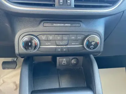 Photo 24 Ford Kuga Gén. III Ph1 Titanium 5