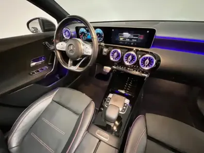 Photo 11 Mercedes Classe A 180 d AMG Line