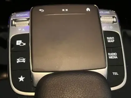 Photo 12 Mercedes Classe A 180 d AMG Line