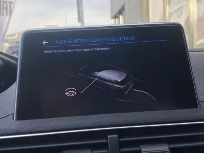 Photo 12 Peugeot 3008 II 1.2 PURETECH 130 S&S ACTIVE