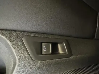 Photo 6 Volkswagen T-roc  1.5 TSI EVO 150ch Style DSG7