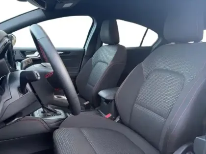 Photo 6 Ford Focus  1.0 Flexifuel mHEV 125ch ST-Line X Powershift