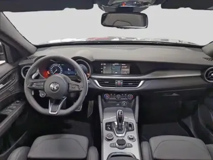 Photo 7 Alfa Romeo Stelvio  2.2 Diesel 210ch Veloce Q4 AT8
