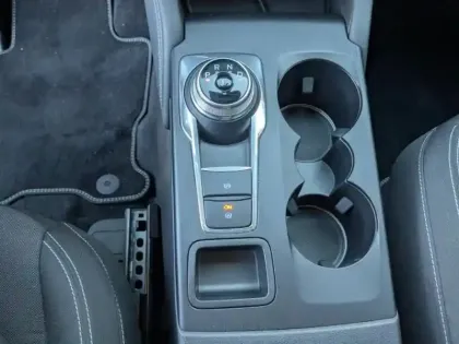 Photo 13 Ford Kuga  2.5 Duratec 180ch Hybrid FlexiFuel Active Powershift