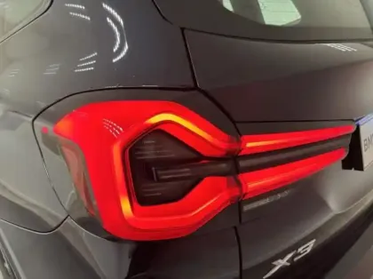 Photo 10 BMW X3  xDrive30e 292ch M Sport