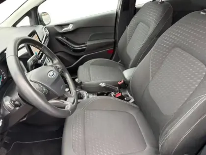 Photo 6 Ford Fiesta  1.0 EcoBoost 100ch Stop&Start Titanium 5p Euro6.2