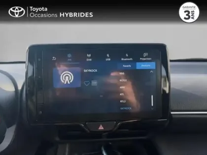 Photo 14 Toyota Yaris  Cross 116h Dynamic Business MC24