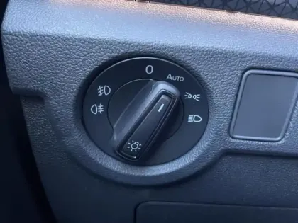 Photo 14 Volkswagen T-cross  1.0 TSI 110ch R-Line Tech