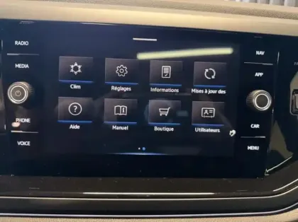 Photo 12 Volkswagen Taigo  1.0 TSI 116ch R-Line Edition DSG7