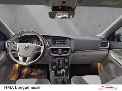 Photo 7 Volvo V40  Cross Country D2 120ch Översta Edition