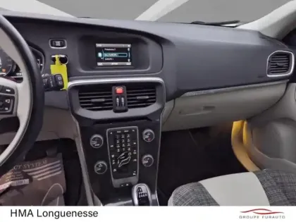 Photo 13 Volvo V40  Cross Country D2 120ch Översta Edition