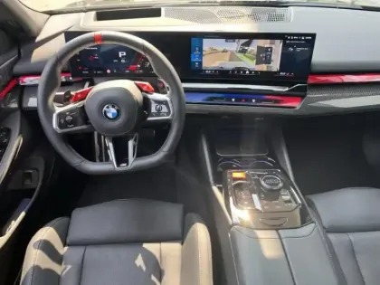 Photo 11 BMW Serie 5 M5 Touring 4.4 V8 PHEV 727ch