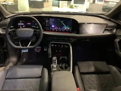 Photo 5 Audi Q5  2.0 TFSI Hybride 204ch S line quattro S tronic 7