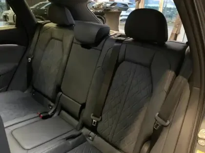 Photo 13 Audi Q5  2.0 TFSI Hybride 204ch S line quattro S tronic 7